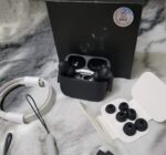 Air Prods Pro 2nd Generation ( সাদা ৪৯৯ কালো ৫৪৯ টাকা )